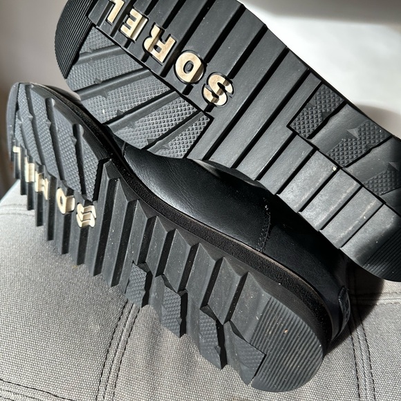 SOREL Black Harlow Waterproof Chelsea Boots - Picture 8 of 8